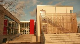 Datei:Birmes Grundschule Ebnet.jpg