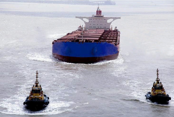 Datei:Kräfteaddition zwei Schlepper.jpg