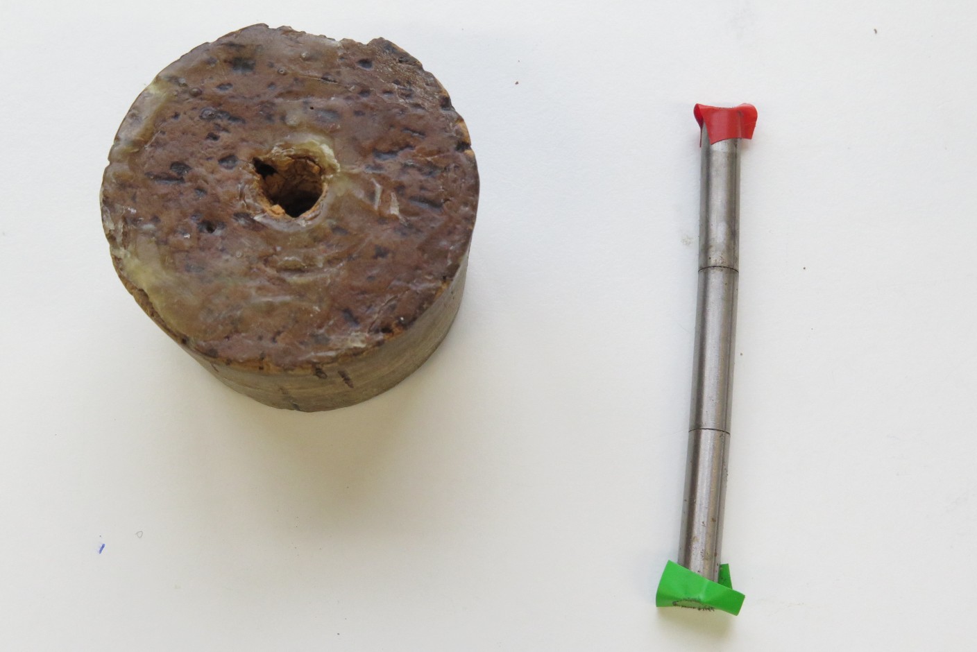 Die Magnetkette und der Korken.