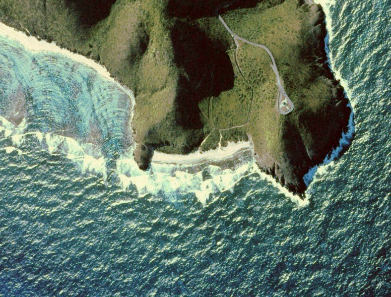 Datei:Welle Beugung Wasser Point Udall USA.jpg