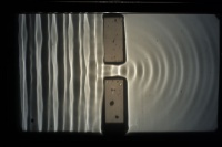 Wellenwanne Spalt mittel f10Hz.jpg