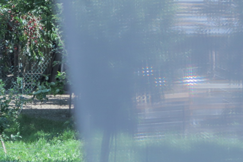 Datei:Licht Interferenz Vorhang mit Ausschnitt.jpg